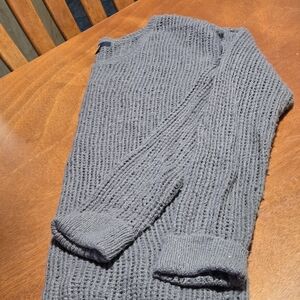 Cozy Distreased Gray Knit Sweater Size Med